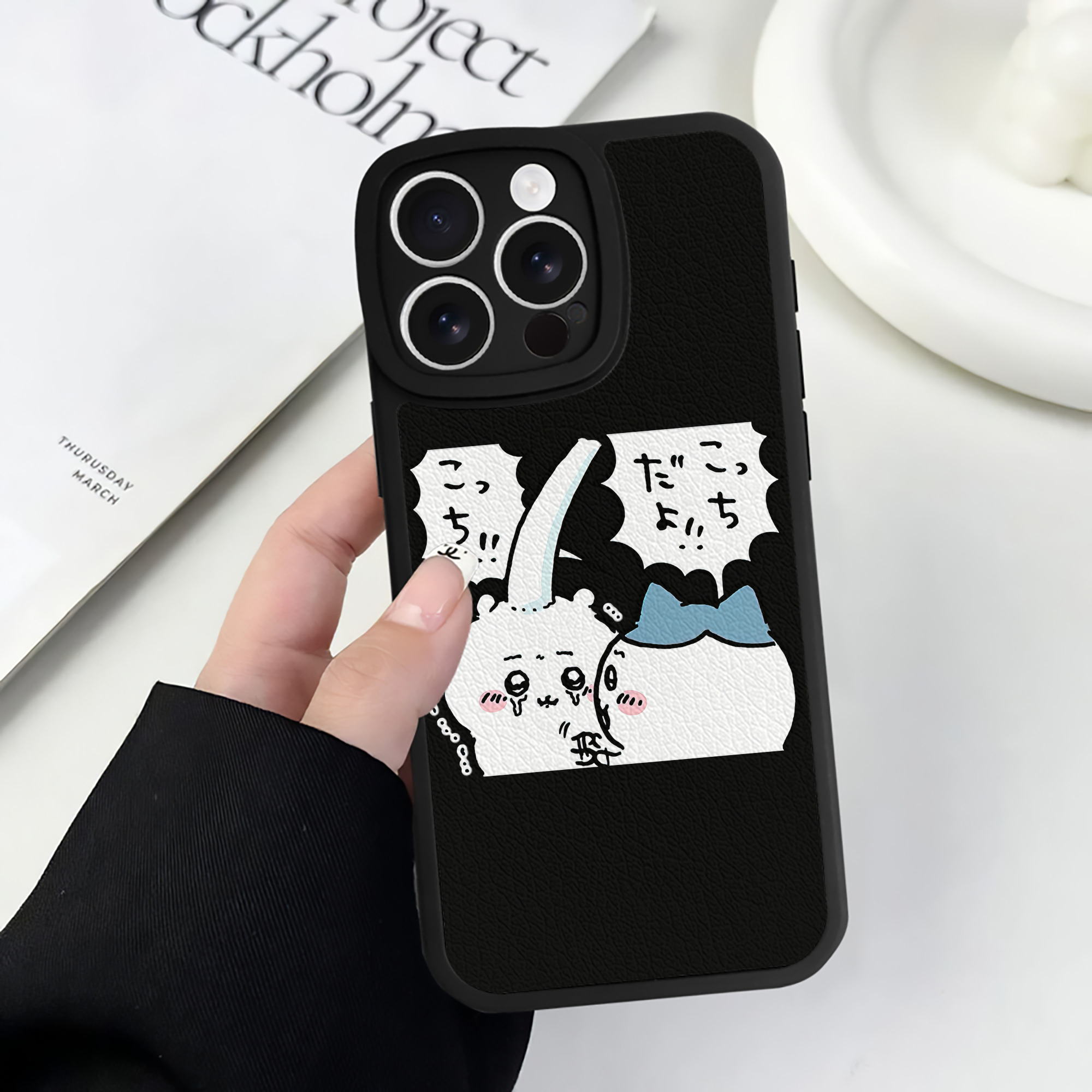 （画像用） ちいかわ ハチワレ Chii-kawa hachiware 【iPhone 16シリーズ対応】シリコンスマホケース（レザー調） 材質：シリコン